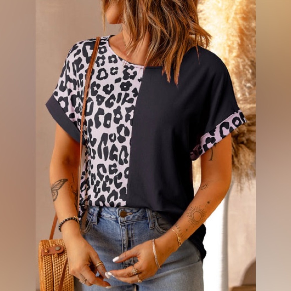 Chic Leopard Print Black and Pink Women's Tee